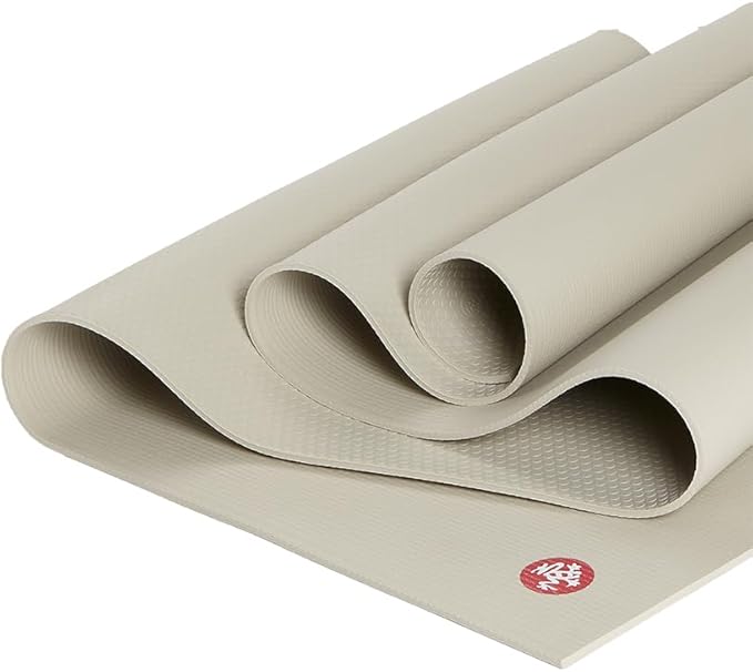 Manduka PRO Yoga Mat – Premium 6mm Thick Mat, High Performance Grip, Ultra Dense Cushioning for Support and Stability in Yoga, Pilates, Gym and Any General Fitness