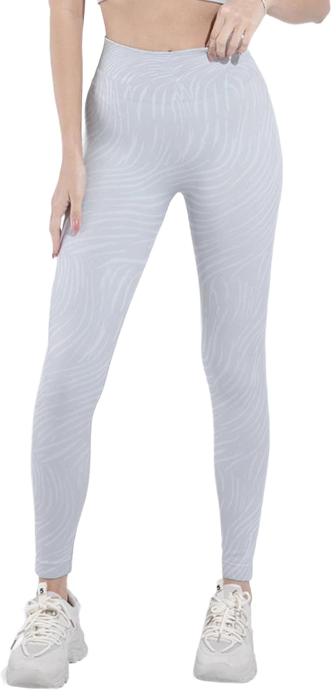 Seamless Yoga Four-Piece Set Supportive Fit and Contouring Comfort for Active Movement
