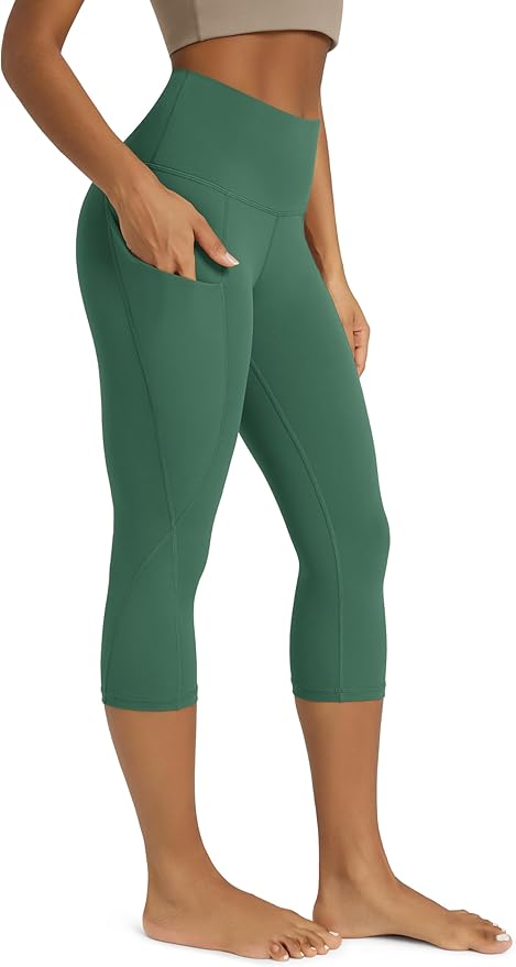 ODODOS Women's High Waisted Yoga Capris with Pockets, Tummy Control Non See Through Workout Athletic Running Capri Leggings