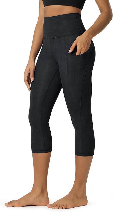 ODODOS Women's High Waisted Yoga Capris with Pockets, Tummy Control Non See Through Workout Athletic Running Capri Leggings