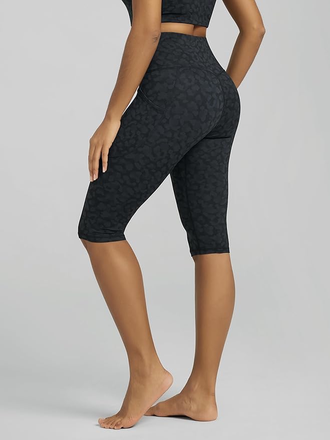 ODODOS Women's High Waisted Yoga Capris with Pockets, Tummy Control Non See Through Workout Athletic Running Capri Leggings