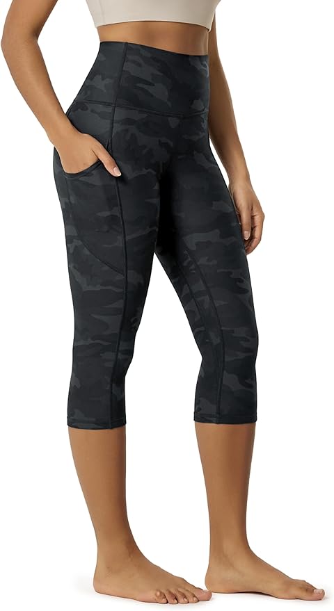 ODODOS Women's High Waisted Yoga Capris with Pockets, Tummy Control Non See Through Workout Athletic Running Capri Leggings