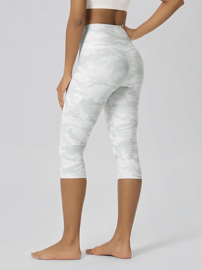 ODODOS Women's High Waisted Yoga Capris with Pockets, Tummy Control Non See Through Workout Athletic Running Capri Leggings