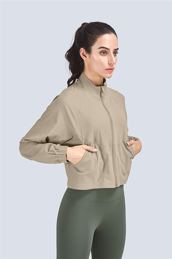altiland Women's Athletic Running Yoga Gym Track Zip Up Cropped Jackets UPF 50+ Sun Protection Long Sleeve Workout Shirts