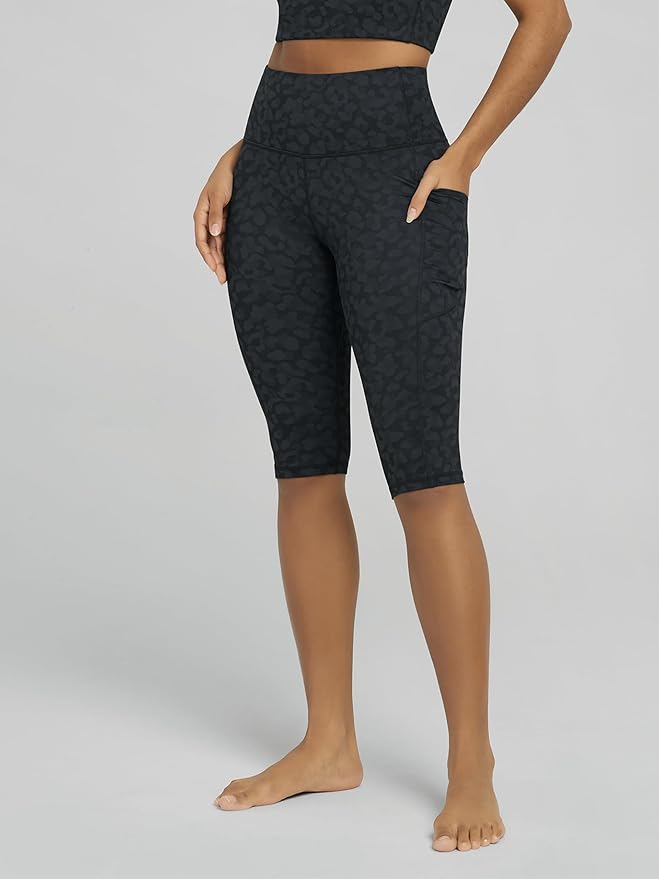 ODODOS Women's High Waisted Yoga Capris with Pockets, Tummy Control Non See Through Workout Athletic Running Capri Leggings