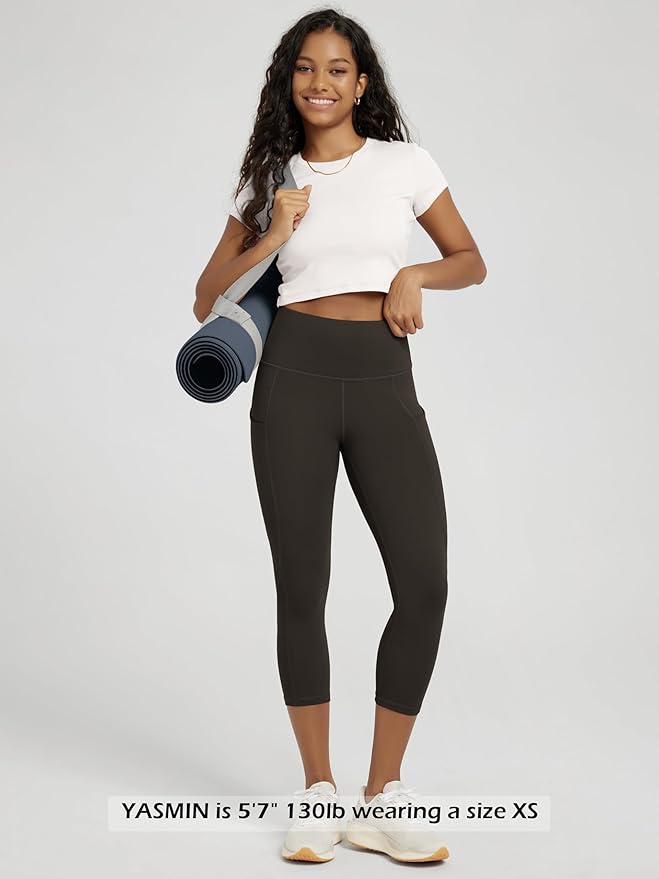 ODODOS Women's High Waisted Yoga Capris with Pockets, Tummy Control Non See Through Workout Athletic Running Capri Leggings