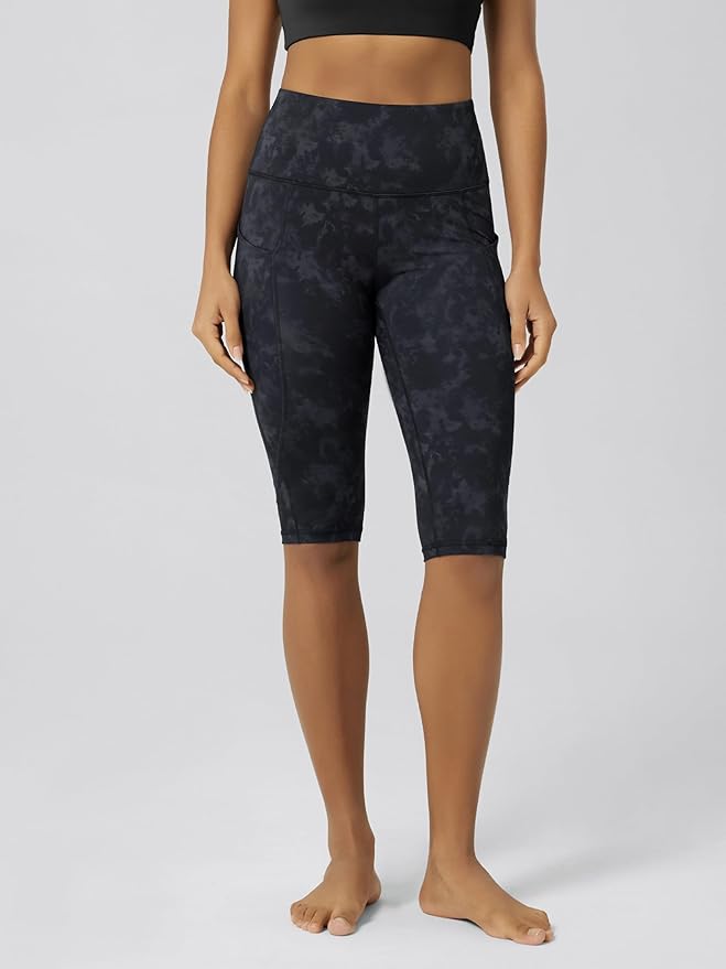 ODODOS Women's High Waisted Yoga Capris with Pockets, Tummy Control Non See Through Workout Athletic Running Capri Leggings