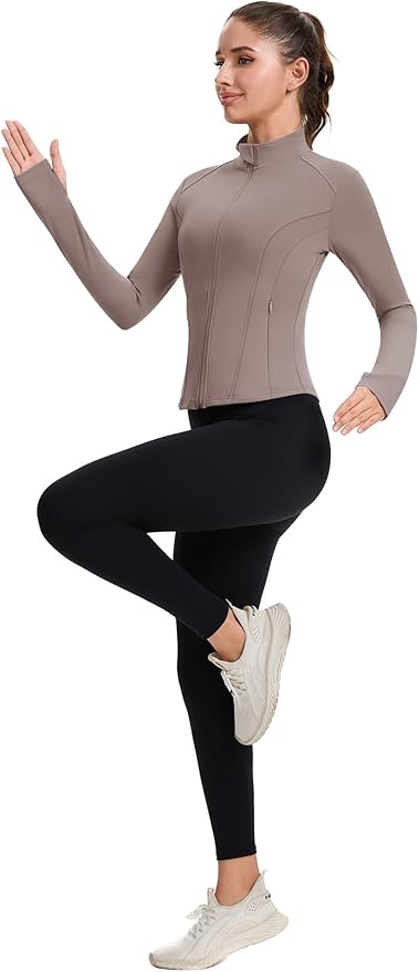 ZHENWEI Workout Jackets for Women Full Zip Up Cropped Athletic Long Sleeve Lightweight Slim Fit Running Tops with Pockets
