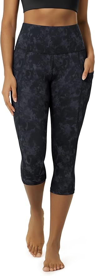 ODODOS Women's High Waisted Yoga Capris with Pockets, Tummy Control Non See Through Workout Athletic Running Capri Leggings
