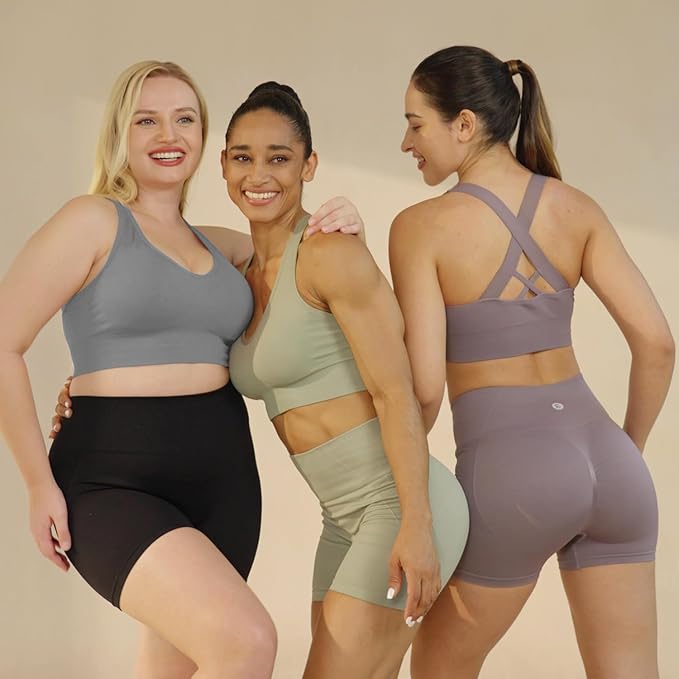 Evercute Sports Bras for Women Padded Medium Support Criss Cross Strappy Bra Seamless High Impact Yoga Exercise Athletic Bras