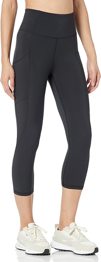 Amazon Essentials Women's High Waisted Active Sculpt Workout Athleisure Capri Leggings with Pockets
