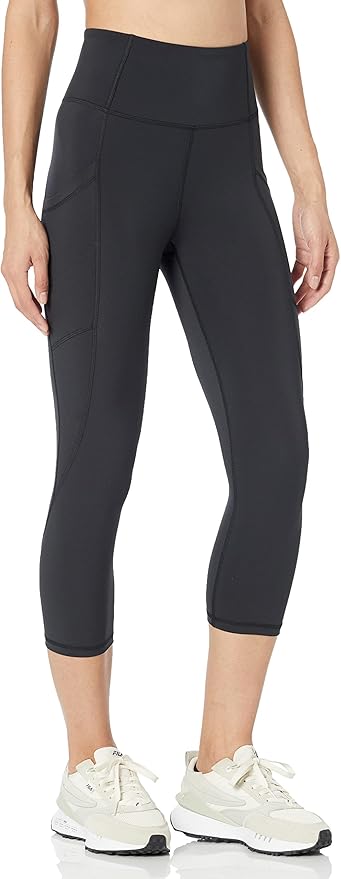 Amazon Essentials Women's High Waisted Active Sculpt Workout Athleisure Capri Leggings with Pockets
