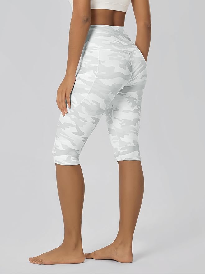 ODODOS Women's High Waisted Yoga Capris with Pockets, Tummy Control Non See Through Workout Athletic Running Capri Leggings