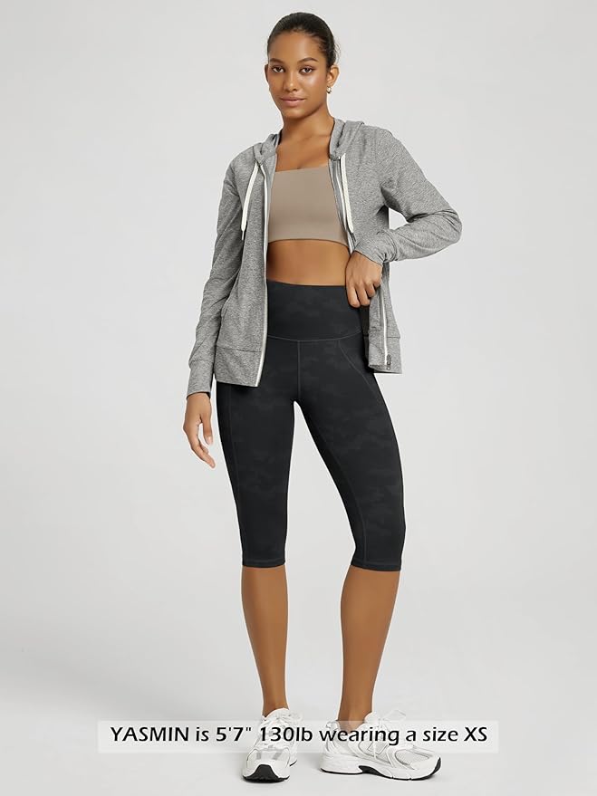 ODODOS Women's High Waisted Yoga Capris with Pockets, Tummy Control Non See Through Workout Athletic Running Capri Leggings