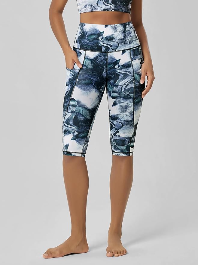 ODODOS Women's High Waisted Yoga Capris with Pockets, Tummy Control Non See Through Workout Athletic Running Capri Leggings