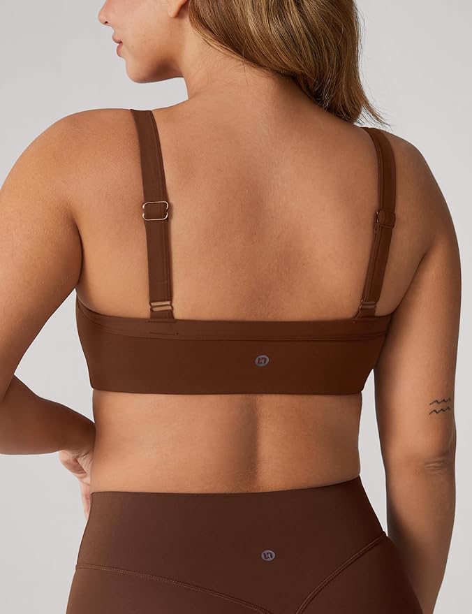 UNISSU Hugcurve Adjustable Sports Bra Square Neck Wireless Padded Yoga Workout Tops