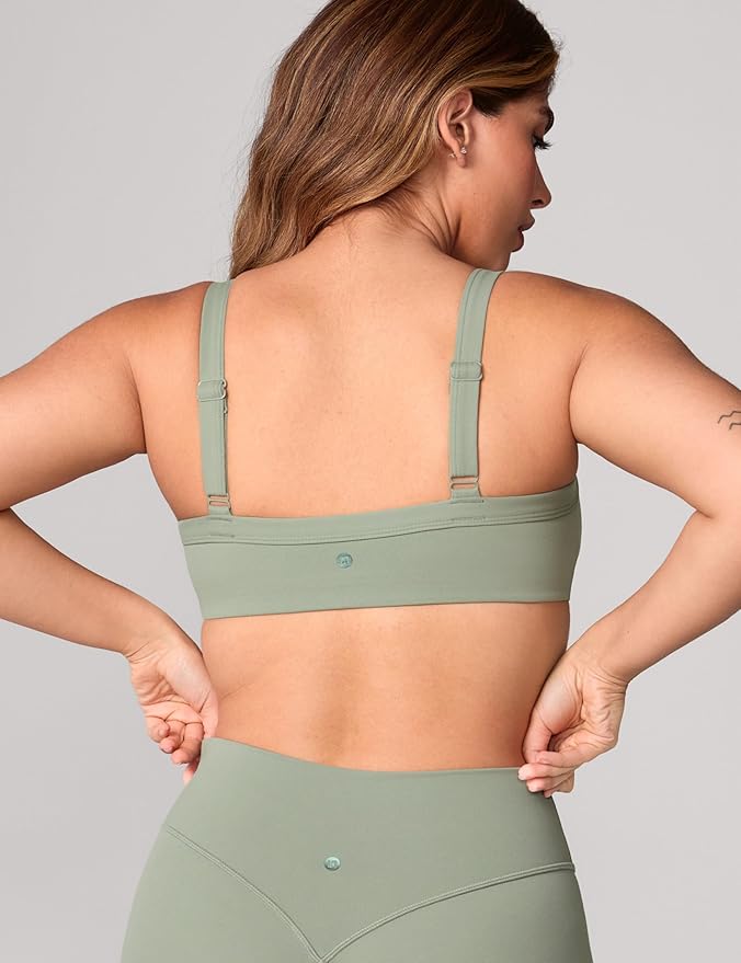 UNISSU Hugcurve Adjustable Sports Bra Square Neck Wireless Padded Yoga Workout Tops