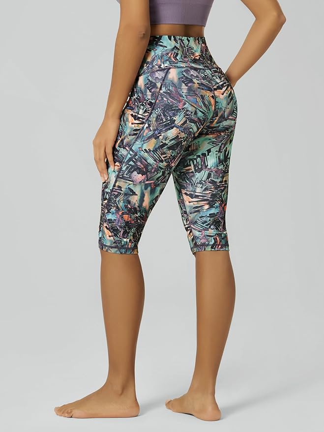 ODODOS Women's High Waisted Yoga Capris with Pockets, Tummy Control Non See Through Workout Athletic Running Capri Leggings
