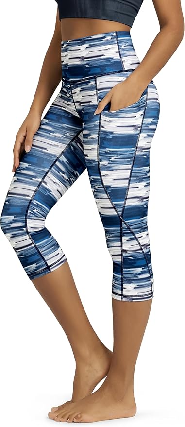 ODODOS Women's High Waisted Yoga Capris with Pockets, Tummy Control Non See Through Workout Athletic Running Capri Leggings