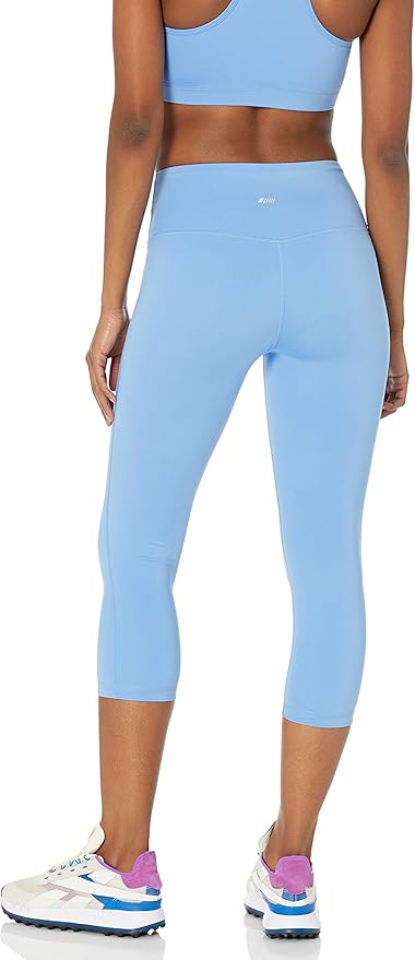Amazon Essentials Women's Exercise Workout Leggings, Active Sculpt, Mid-Rise Capri with Pockets