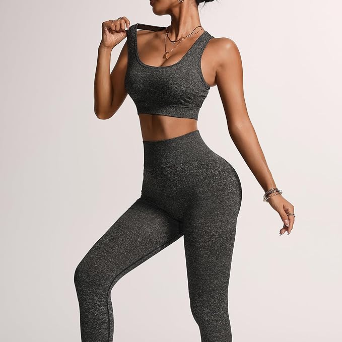 High Stretch Seamless Yoga Set – Gray Sports Bra and Leggings, Breathable Design, Perfect for Gym, Yoga
