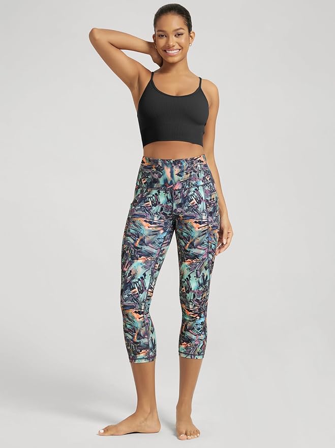 ODODOS Women's High Waisted Yoga Capris with Pockets, Tummy Control Non See Through Workout Athletic Running Capri Leggings