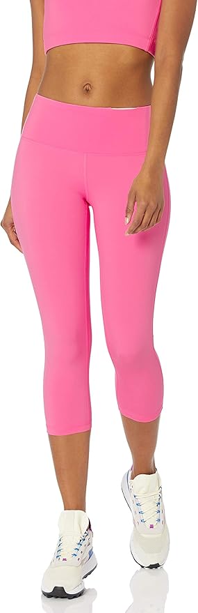 Amazon Essentials Women's Exercise Workout Leggings, Active Sculpt, Mid-Rise Capri with Pockets