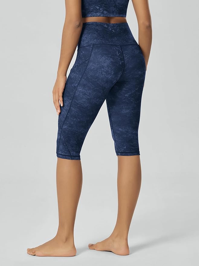 ODODOS Women's High Waisted Yoga Capris with Pockets, Tummy Control Non See Through Workout Athletic Running Capri Leggings