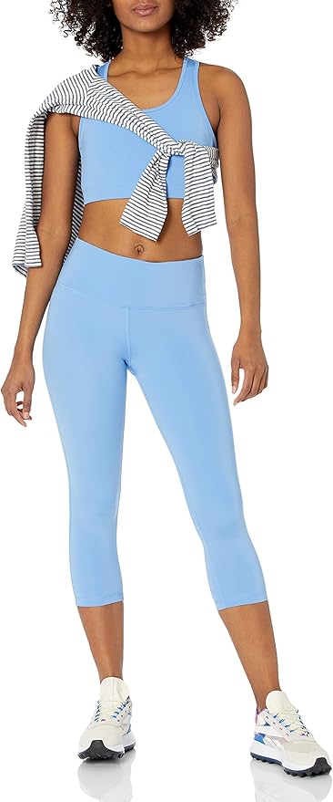 Amazon Essentials Women's Exercise Workout Leggings, Active Sculpt, Mid-Rise Capri with Pockets