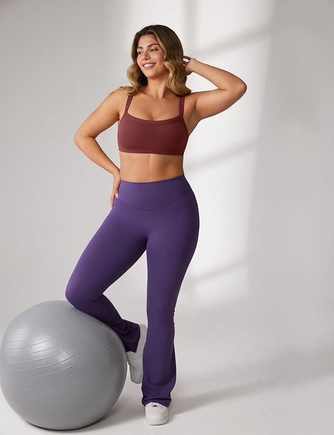 UNISSU Hugcurve Adjustable Sports Bra Square Neck Wireless Padded Yoga Workout Tops