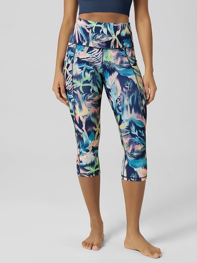 ODODOS Women's High Waisted Yoga Capris with Pockets, Tummy Control Non See Through Workout Athletic Running Capri Leggings