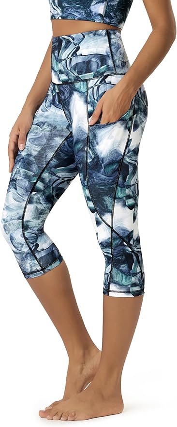 ODODOS Women's High Waisted Yoga Capris with Pockets, Tummy Control Non See Through Workout Athletic Running Capri Leggings