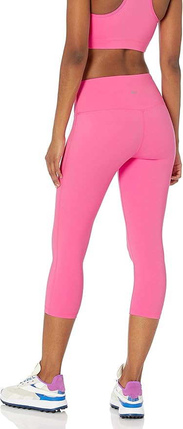 Amazon Essentials Women's Exercise Workout Leggings, Active Sculpt, Mid-Rise Capri with Pockets