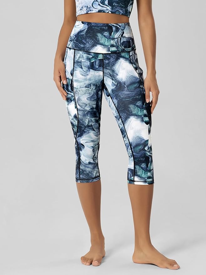 ODODOS Women's High Waisted Yoga Capris with Pockets, Tummy Control Non See Through Workout Athletic Running Capri Leggings