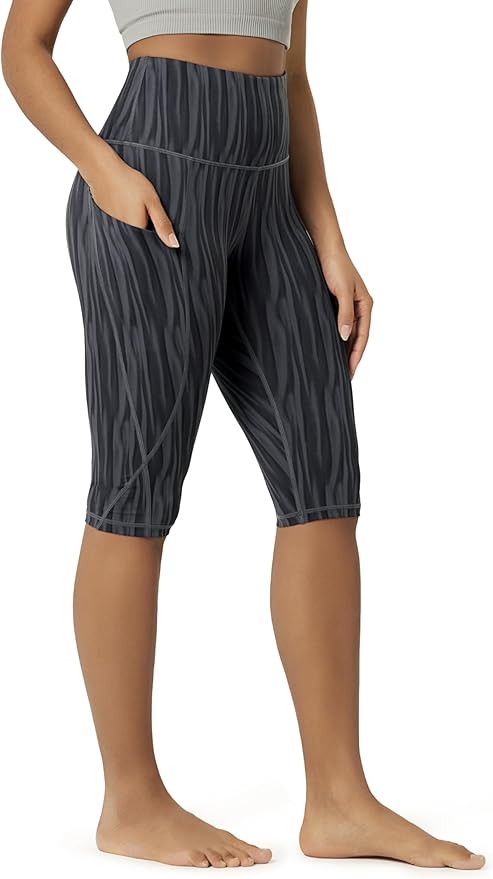 ODODOS Women's High Waisted Yoga Capris with Pockets, Tummy Control Non See Through Workout Athletic Running Capri Leggings
