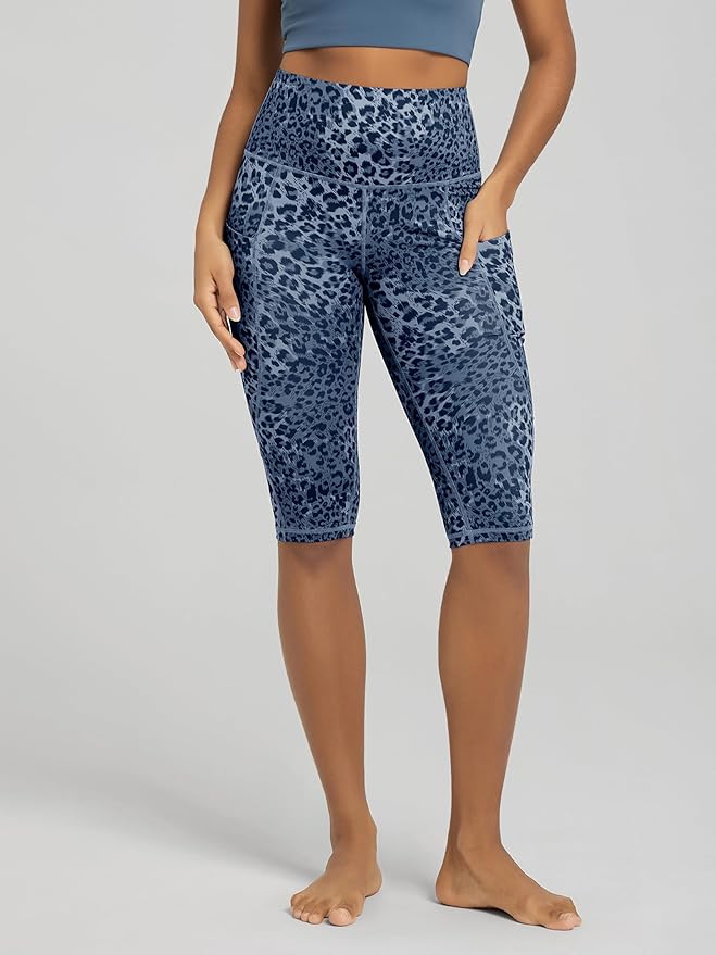 ODODOS Women's High Waisted Yoga Capris with Pockets, Tummy Control Non See Through Workout Athletic Running Capri Leggings