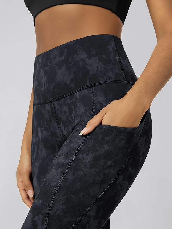 ODODOS Women's High Waisted Yoga Capris with Pockets, Tummy Control Non See Through Workout Athletic Running Capri Leggings