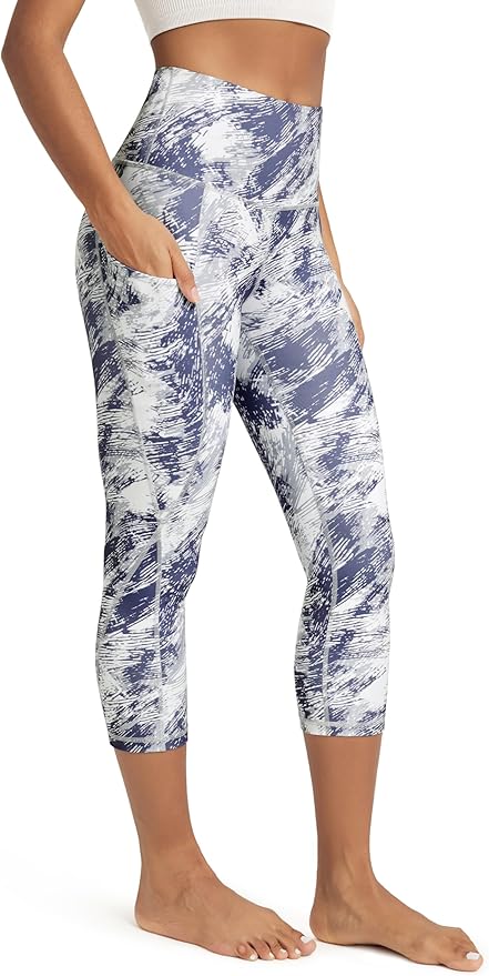 ODODOS Women's High Waisted Yoga Capris with Pockets, Tummy Control Non See Through Workout Athletic Running Capri Leggings