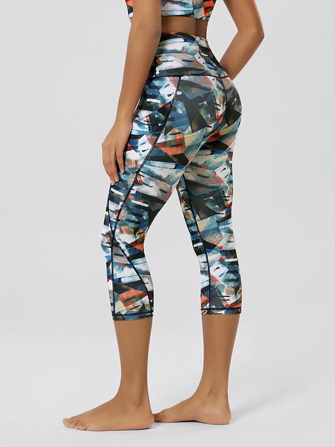 ODODOS Women's High Waisted Yoga Capris with Pockets, Tummy Control Non See Through Workout Athletic Running Capri Leggings