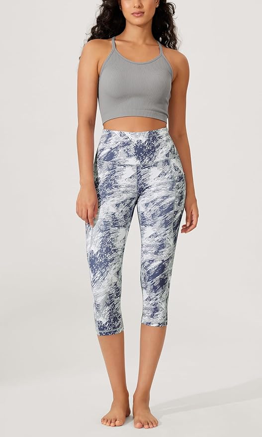 ODODOS Women's High Waisted Yoga Capris with Pockets, Tummy Control Non See Through Workout Athletic Running Capri Leggings