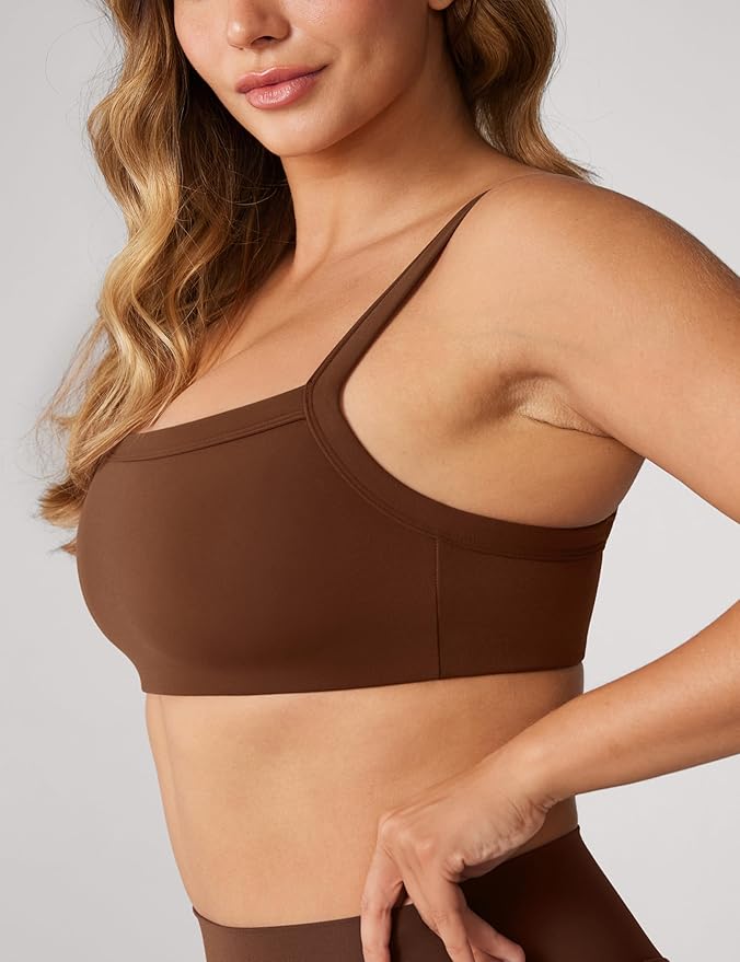 UNISSU Hugcurve Adjustable Sports Bra Square Neck Wireless Padded Yoga Workout Tops
