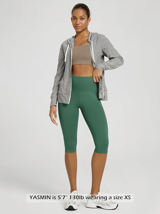 ODODOS Women's High Waisted Yoga Capris with Pockets, Tummy Control Non See Through Workout Athletic Running Capri Leggings