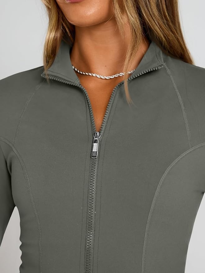 Trendy Queen Womens Lightweight Zip Up Jackets 2026 Athletic Workout Hoodies Spring Shirt Fitted Gym Clothes with Pocket