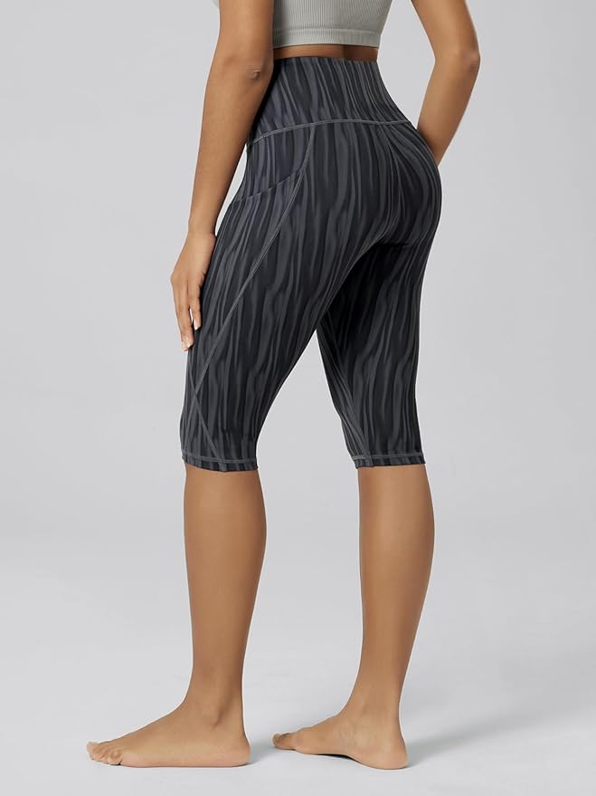 ODODOS Women's High Waisted Yoga Capris with Pockets, Tummy Control Non See Through Workout Athletic Running Capri Leggings