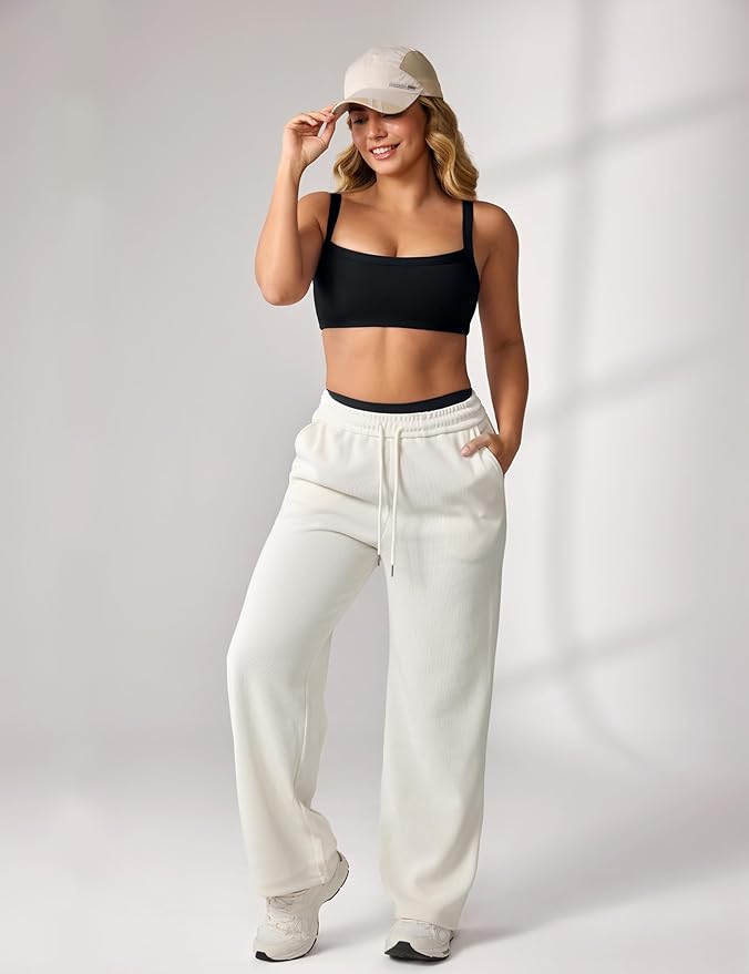 UNISSU Hugcurve Adjustable Sports Bra Square Neck Wireless Padded Yoga Workout Tops