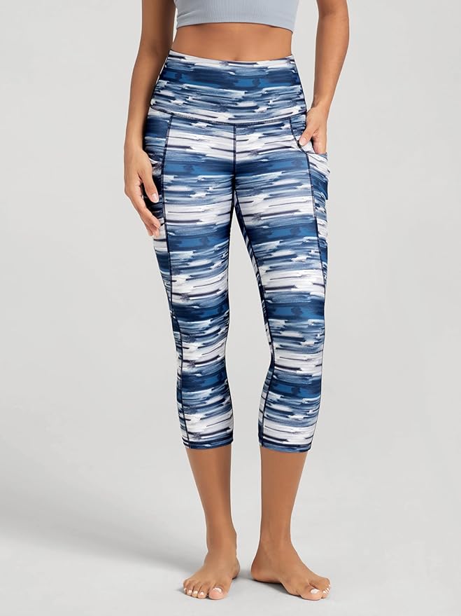 ODODOS Women's High Waisted Yoga Capris with Pockets, Tummy Control Non See Through Workout Athletic Running Capri Leggings