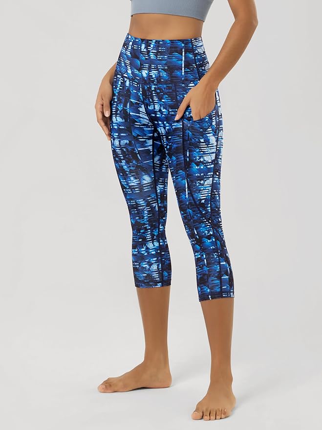 ODODOS Women's High Waisted Yoga Capris with Pockets, Tummy Control Non See Through Workout Athletic Running Capri Leggings