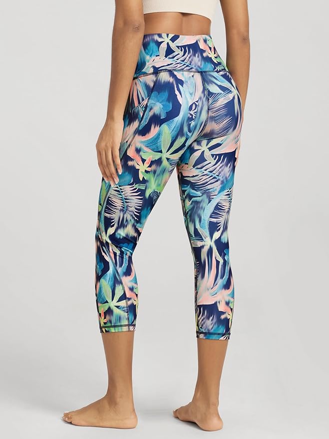 ODODOS Women's High Waisted Yoga Capris with Pockets, Tummy Control Non See Through Workout Athletic Running Capri Leggings