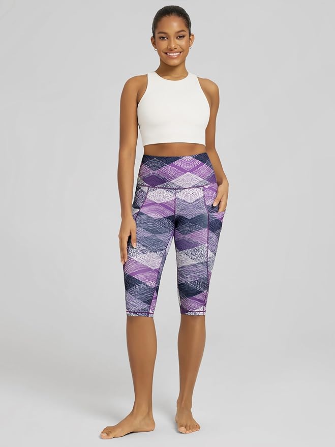 ODODOS Women's High Waisted Yoga Capris with Pockets, Tummy Control Non See Through Workout Athletic Running Capri Leggings