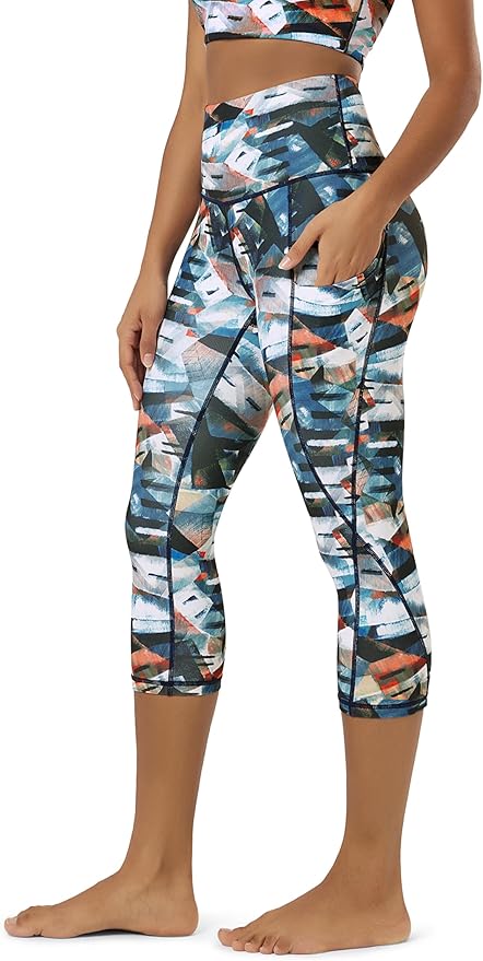 ODODOS Women's High Waisted Yoga Capris with Pockets, Tummy Control Non See Through Workout Athletic Running Capri Leggings